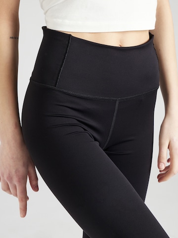 Skinny Pantaloni sportivi 'DUNE SKY' di THE NORTH FACE in nero