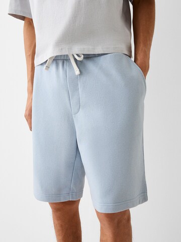 Bershka Loosefit Shorts in Blau