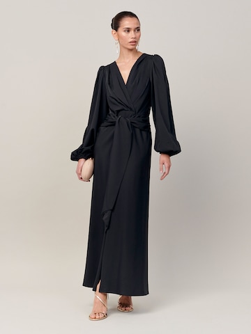 Rochie de la Sável pe negru