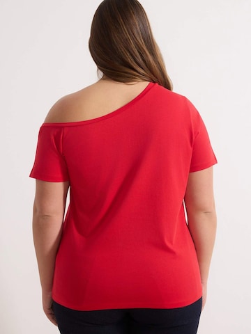 Trendyol Curve - Camiseta en rojo