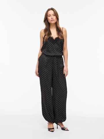 Loosefit Pantaloni 'VISia' di VILA in nero