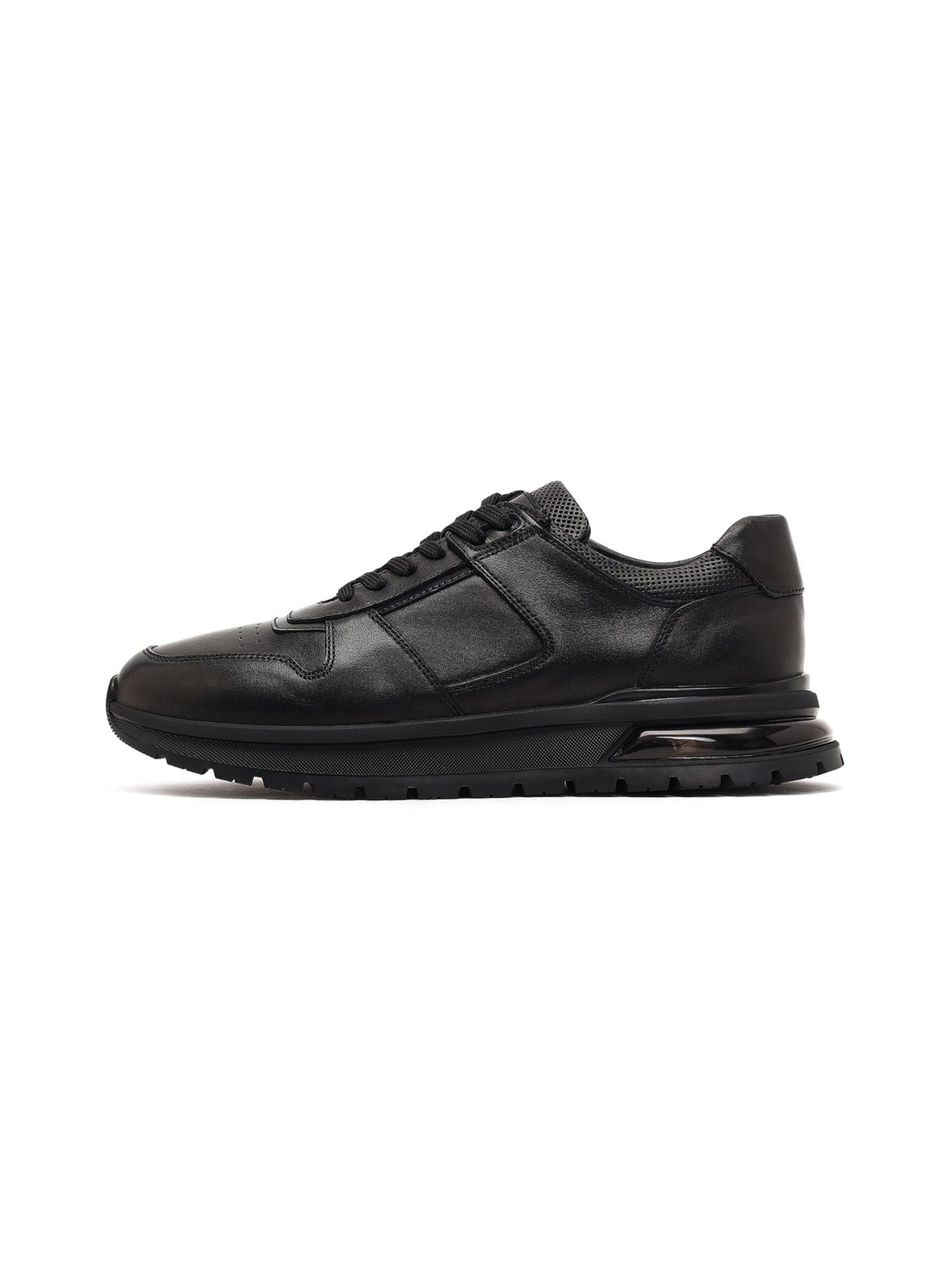 Derimod Sneakers in Black: front