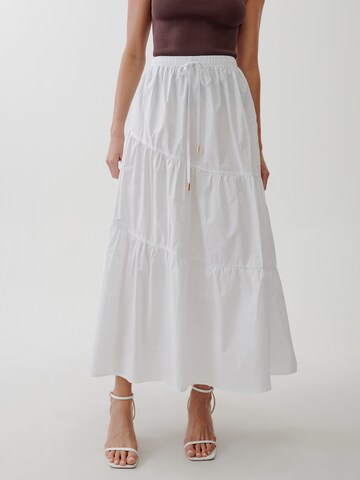 Tussah Skirt 'MEG' in White: front