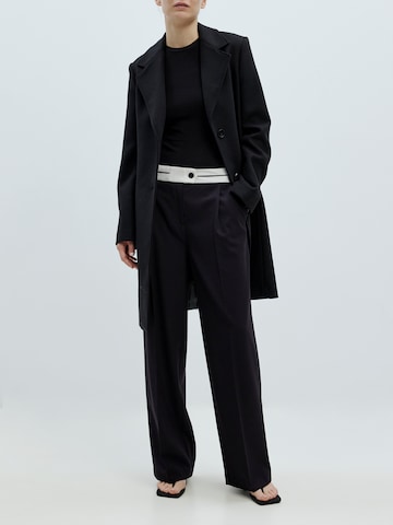 EDITED Wide leg Trousers with creases 'Kadin' in Black