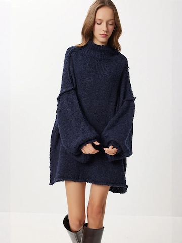 Happiness İstanbul Gebreide jurk in Blauw