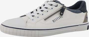 MUSTANGNiske tenisice - bijela boja: prednji dio