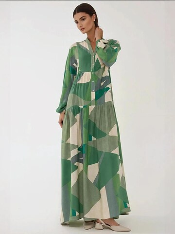 Hiccup - Vestidos camiseiros em verde: frente