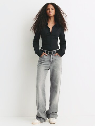 Bluză de la Pull&Bear pe negru