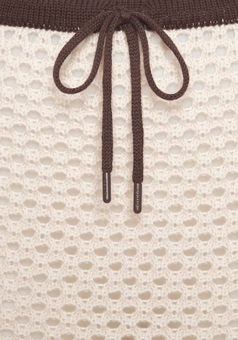 Fustă de la Copenhagen Studios pe bej