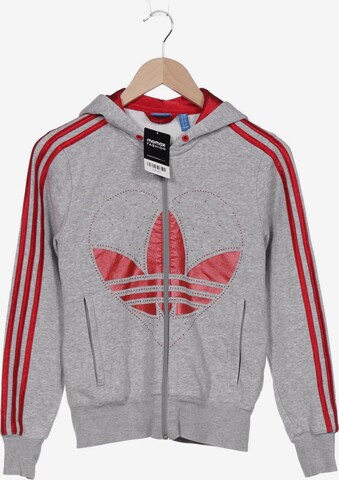 ADIDAS ORIGINALS Kapuzenpullover S in Grau: predná strana