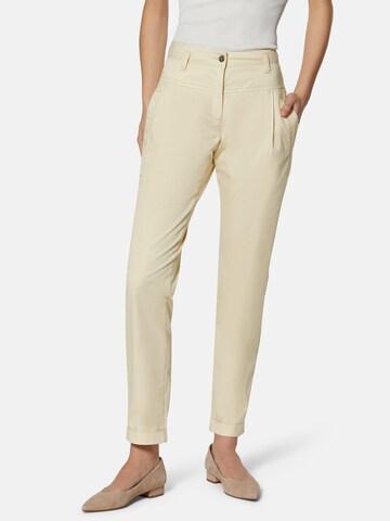 MADELEINE Tapered Bandplooibroek in Beige: voorkant