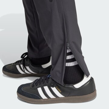 Regular Pantalon de sport 'Arsenal Tiro 25 Competition' ADIDAS PERFORMANCE en gris