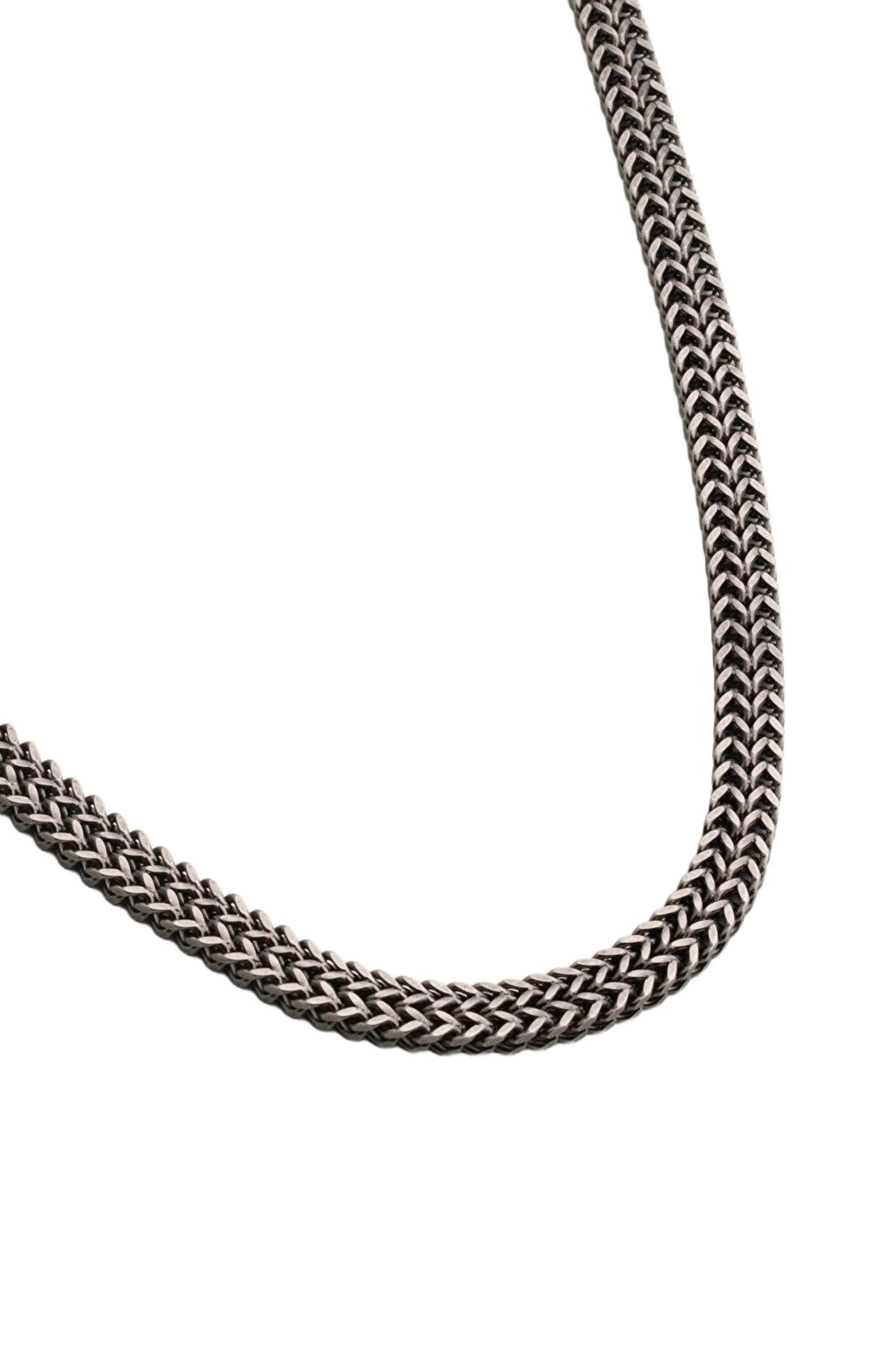 So Chic Necklace in Silver