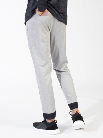 Spyder Regular Workout Pants in Grey