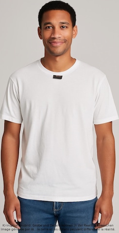 Commander Shirt in XL in White: front