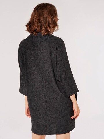 Robes en maille Apricot en noir