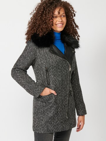 KOROSHI Between-Seasons Coat in Grey