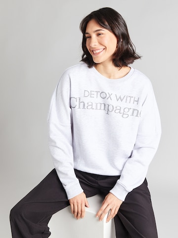 Sweat-shirt 'Detox With Champange' miss goodlife en gris : devant