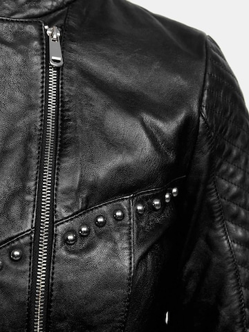 Tazzio - Chaqueta de entretiempo 'F514' en negro