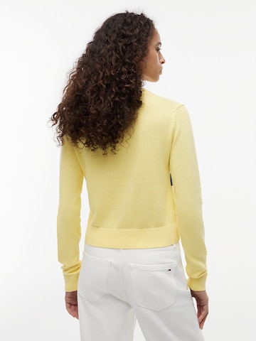 Pull-over Tommy Jeans en jaune