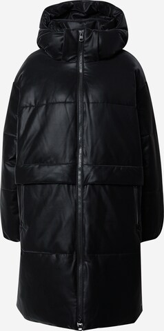 Manteau d’hiver Calvin Klein Jeans en noir : devant