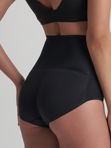 Slip scultant Bye Bra en noir