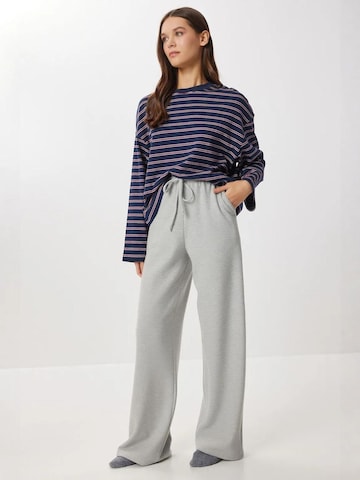 Wide leg Pantaloni 'Hose' di Happiness İstanbul in rosa