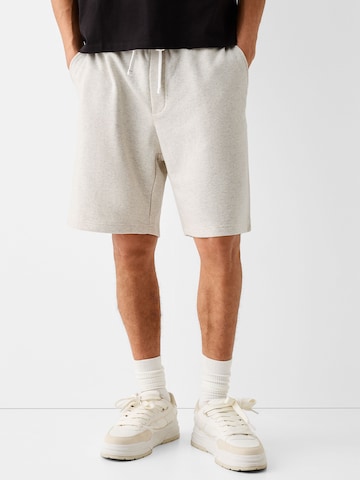 Bershka Loosefit Broek in Grijs: voorkant