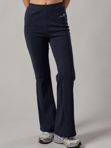 OWN Off With Nature Flared Leggings 'Panta Jazz in Interlock' i blå