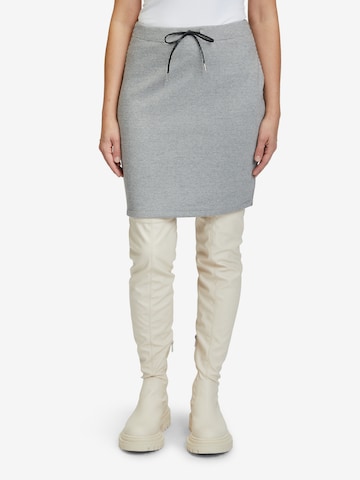 Cartoon Skirt in Grey: front