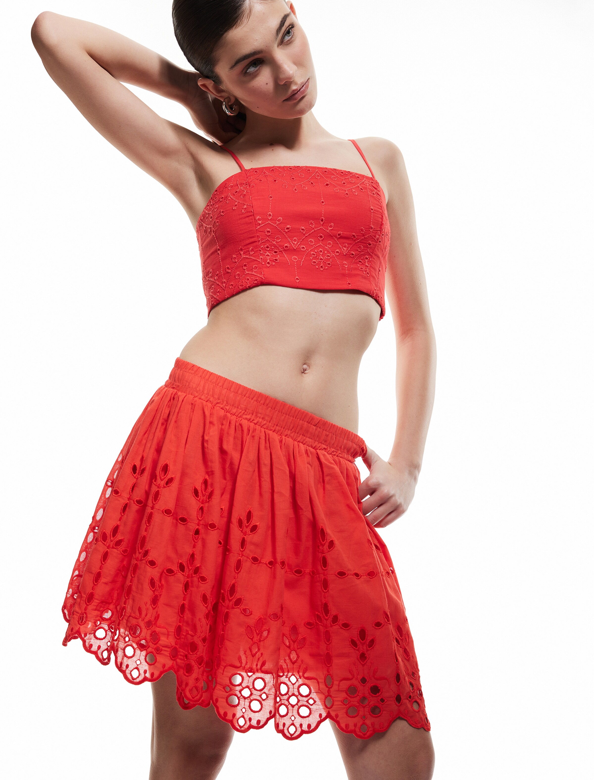 Koton Rok in Rood: voorkant