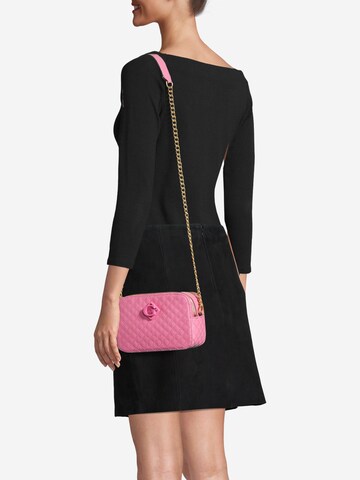 Sac à bandoulière 'Nerina' GUESS en rose