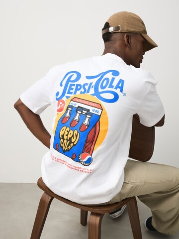 Next Bluser & t-shirts 'Pepsi' i hvid