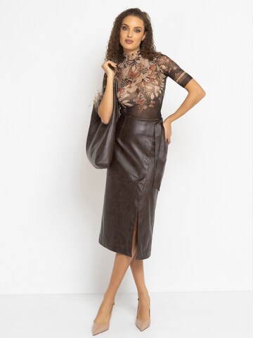 JIORO Rok 'ESSENTIALS' in Bruin