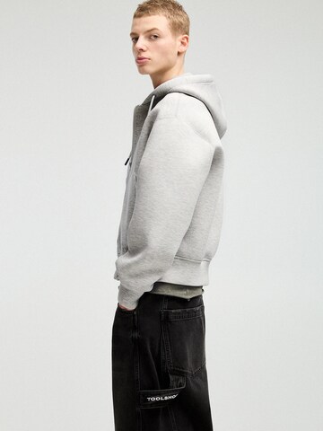 Veste de survêtement 'STWD' Pull&Bear en gris
