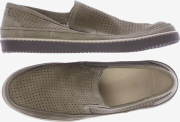 Walbusch Flats & Loafers in 43 in Green: front