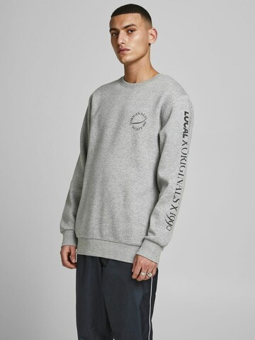 JACK & JONES Sweatshirt 'Elias' in Grey: front