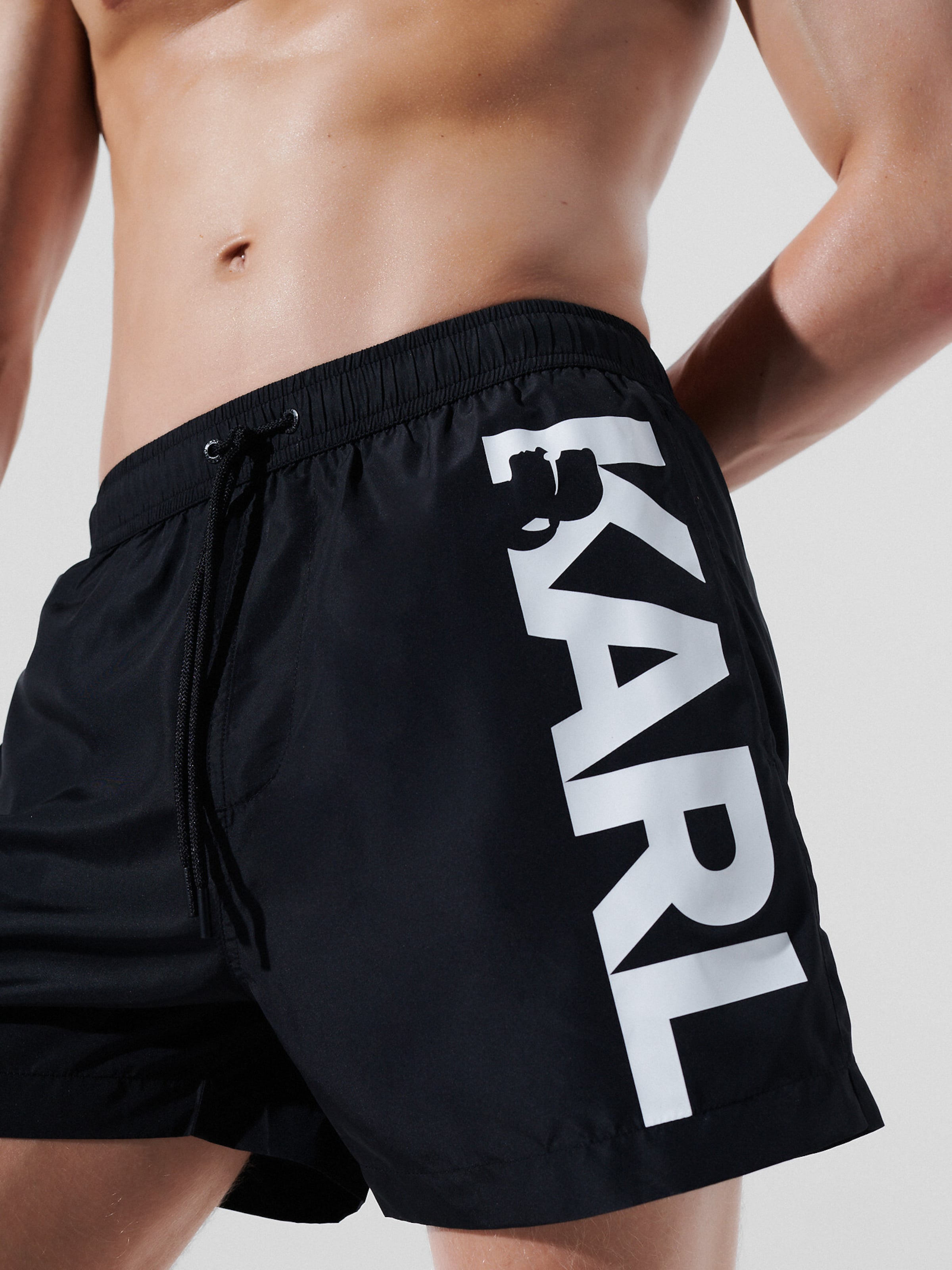 Shorts de bain Karl Lagerfeld en Noir ABOUT YOU