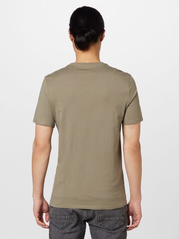 GUESS T-Shirt in Grün
