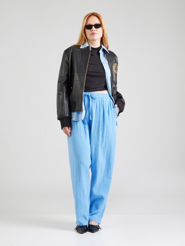 Loosefit Pantaloni 'CARTHYRA' di ONLY Carmakoma in blu