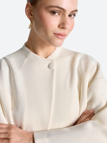 Rich & Royal Kevad-sügisjope, värv valge