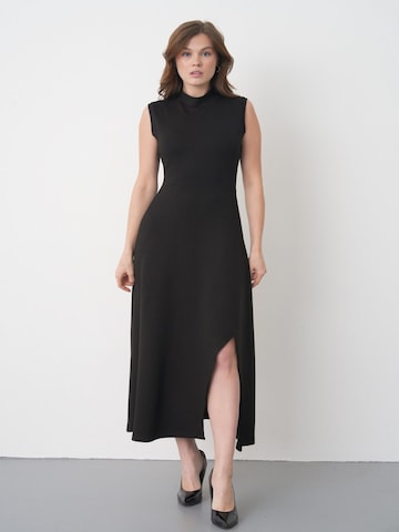 Robe WOMAN VISION en noir