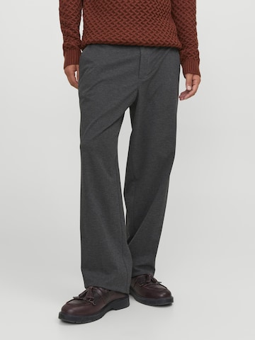 Regular Pantalon à plis 'Karl Pierre' JACK & JONES en gris : devant