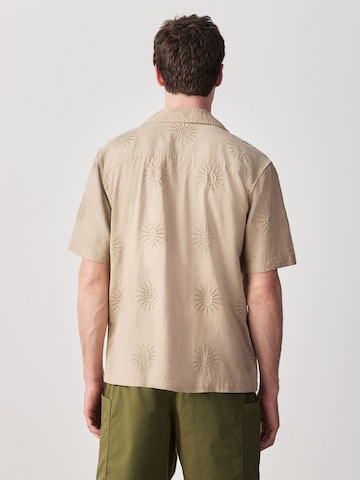 Next Regular Fit Skjorte i beige