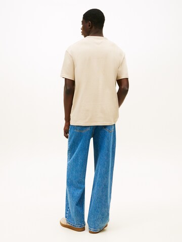 Tricou de la Tommy Jeans pe bej