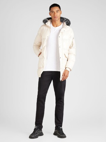 Gianni Kavanagh Between-Seasons Coat in White