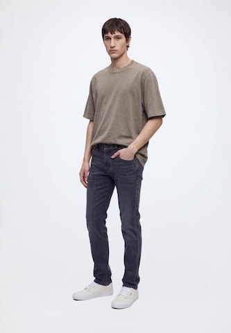 Tricou de la Abercrombie & Fitch pe bej