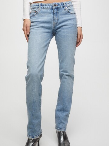 Pull&Bear Regular Jeans in Blauw