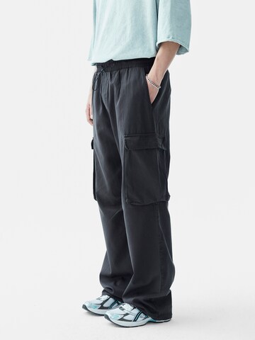 Loosefit Pantaloni cargo 'Chrysanthemum' di VAMOS CLO in grigio