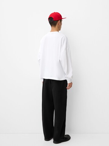 BershkaLoosefit Hlače - crna boja